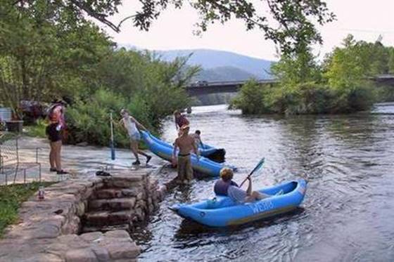 Four outfitters serve more than 100,000 visitors on the Hiwassee River each year, offering self-guided whitewater watercraft options and a shuttle service, as well as camping and cabin rentals.